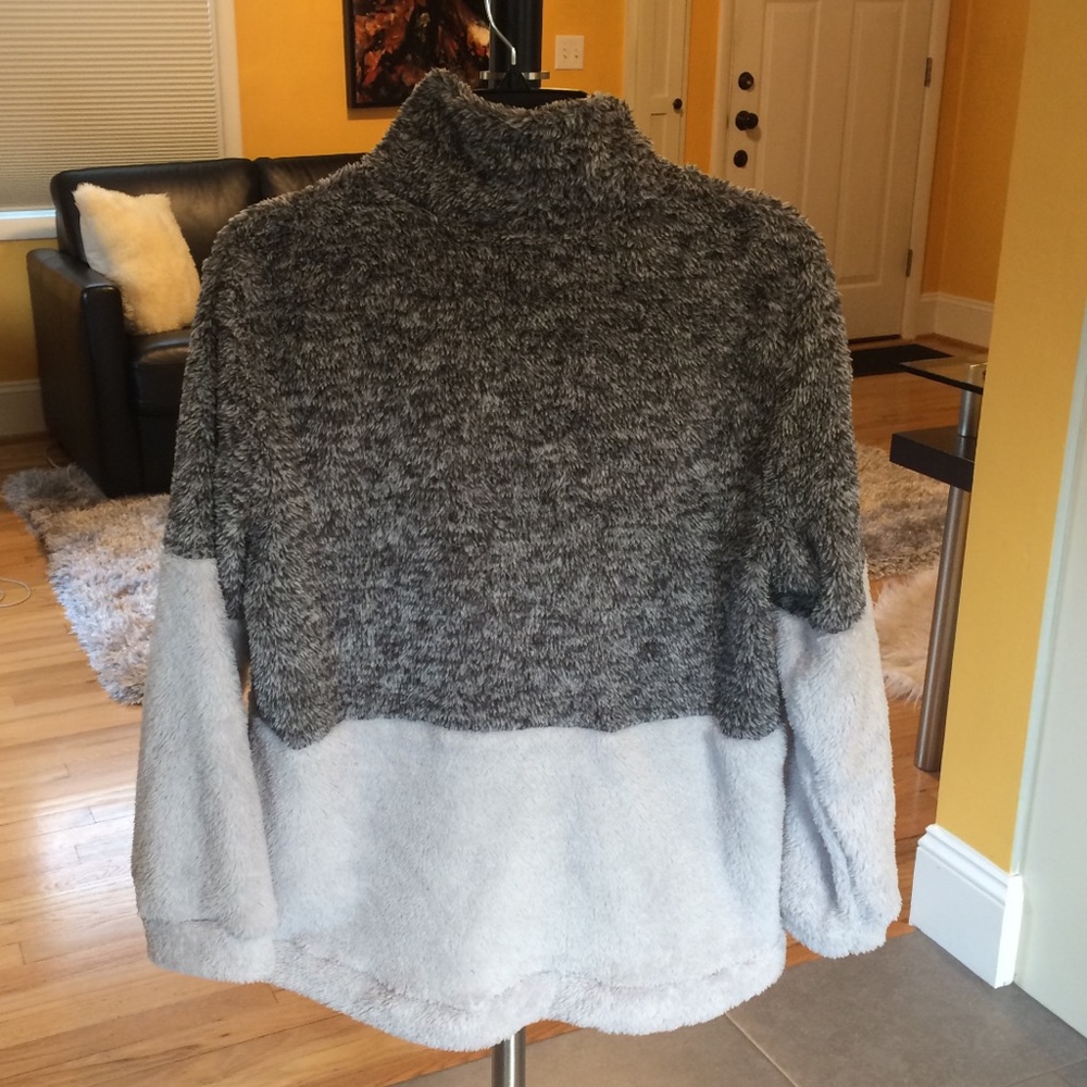 1️⃣LEFT‼️ Gray Sherpa Teddy Pull Over Sweater - Picture 6 of 6